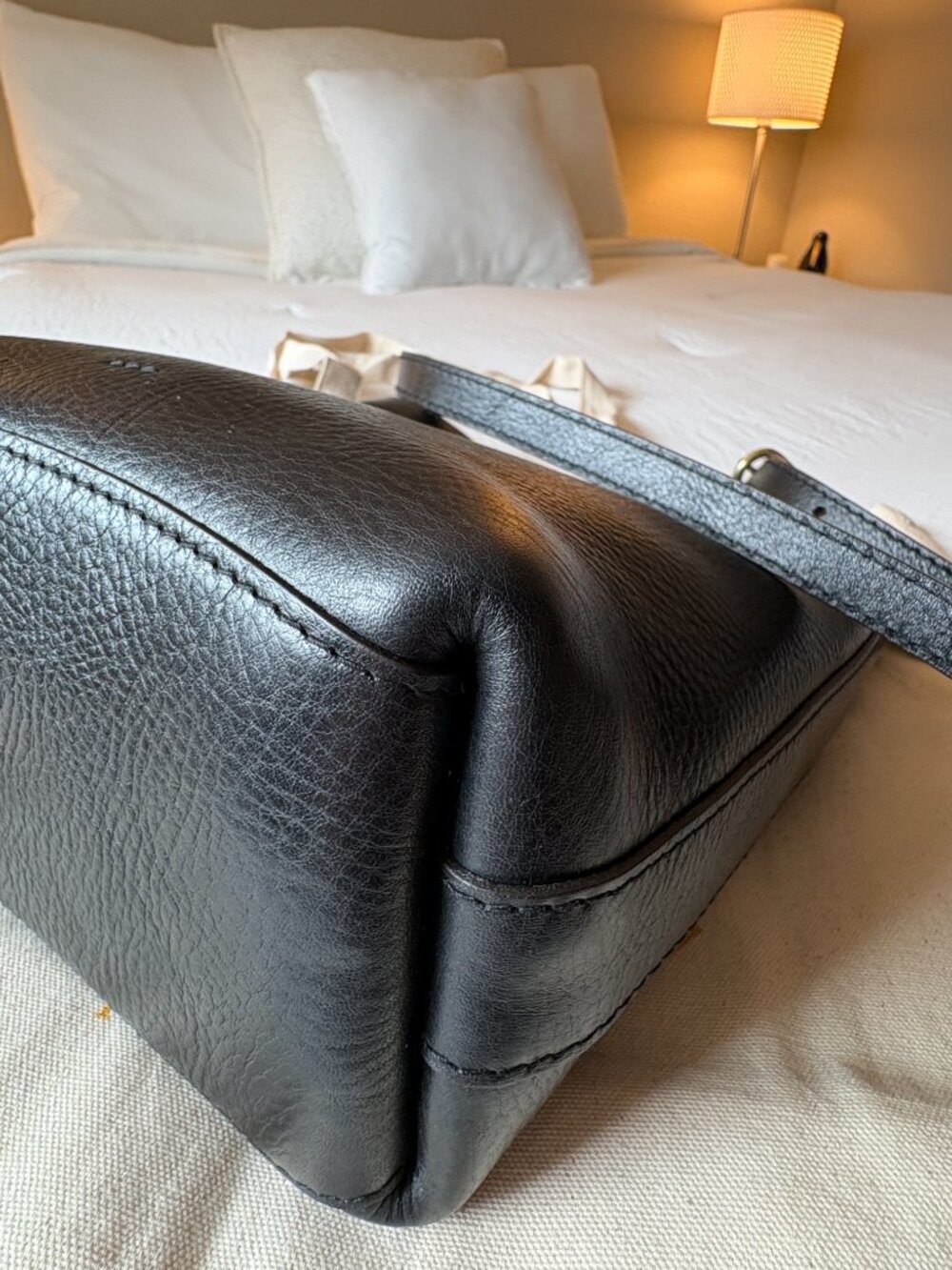 Lindquist Little Lee in Black Leather - Picture 9 of 11